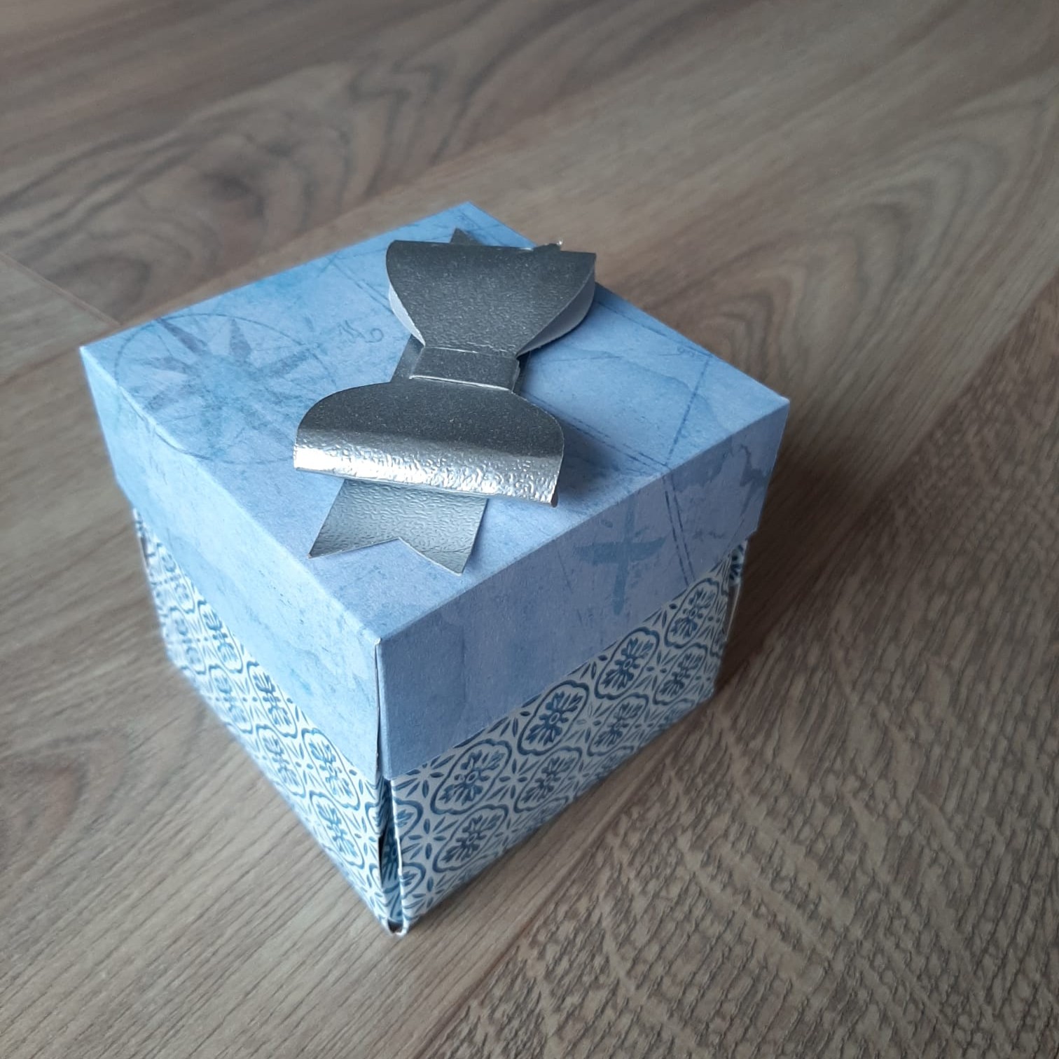 Explosion Box “Tea Time” – Écrin en papier pour carte cadeau ou abonnement détente – Image 2